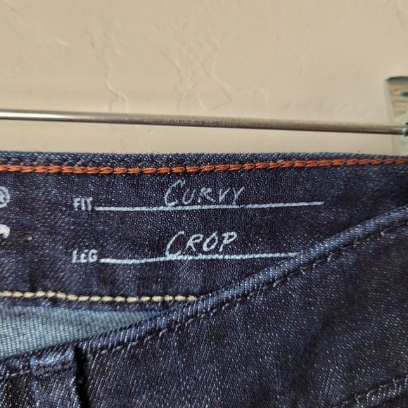 Eddie Bauer Dark Wash Curvy Crop Jeans - Picture 7 of 12